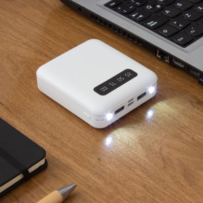(TC-22) Powerbank Multipuerto Led